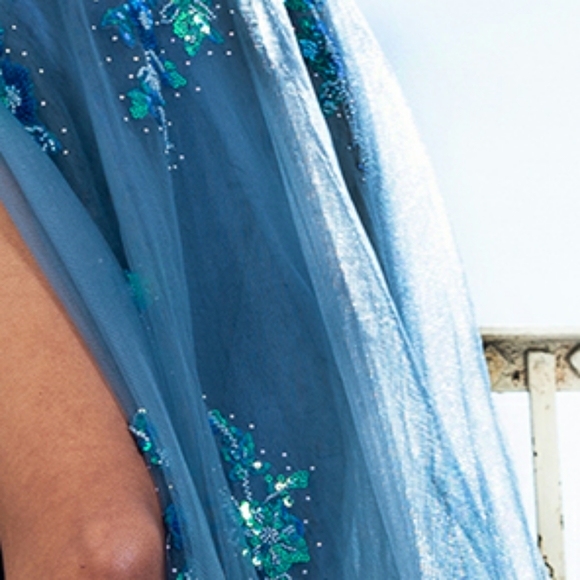 New long dusty blue floral tulle dress with leg slit and open back - Picture 10 of 11